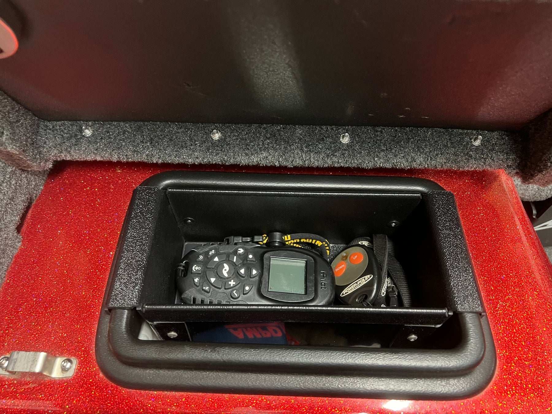 NPDSK0066 SKEETER GLOVE BOX TRAY